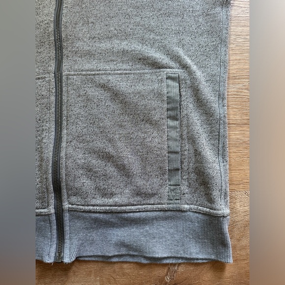 Mens Lululemon Zip up Hoodie Vest Size Medium Grey - Picture 13 of 13
